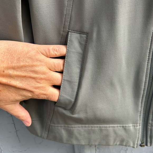 Lululemon Khaki Swing Jacket, approx size 10 - Picture 3 of 7